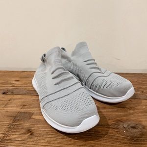 Men’s Athletic Shoes
